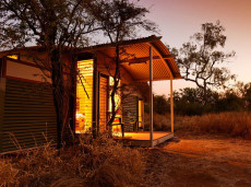 Private decks on the hard-walled ensuite bush cabins